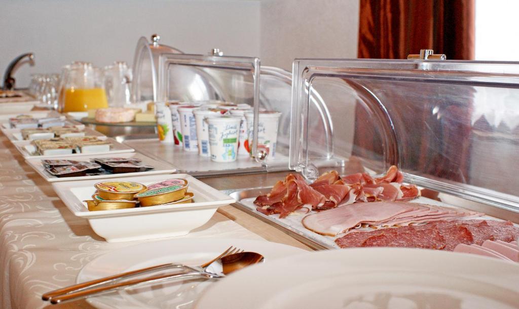 Hotel Alpenblick Schruns Екстериор снимка